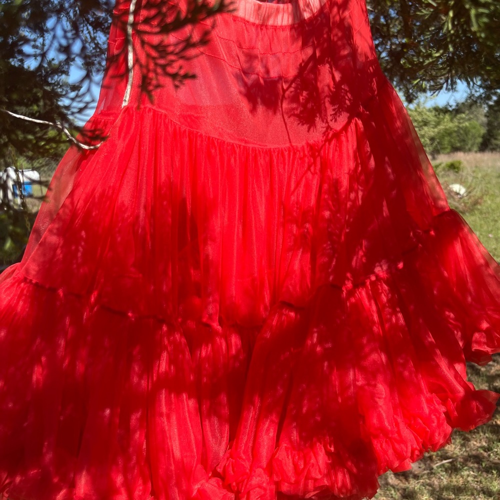 Vibrant vintage Red Ruffled Tutu petticoat skirt
